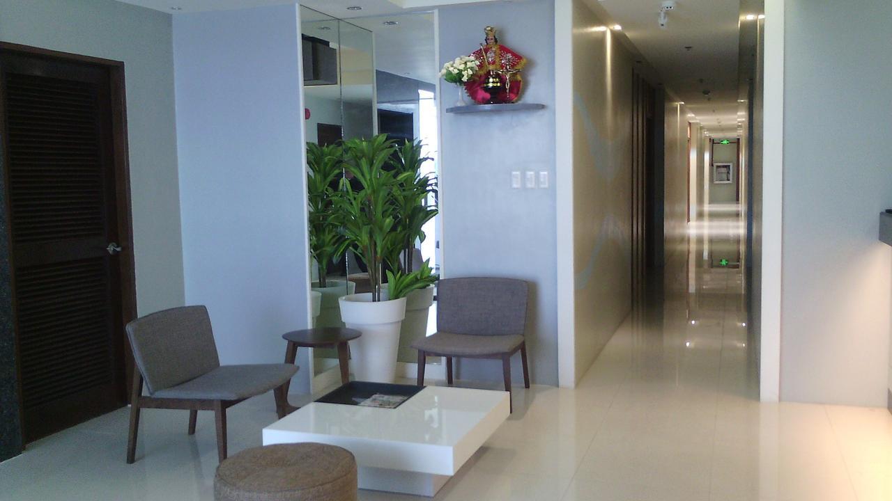 Win Hotel&Casino Talisay  Esterno foto